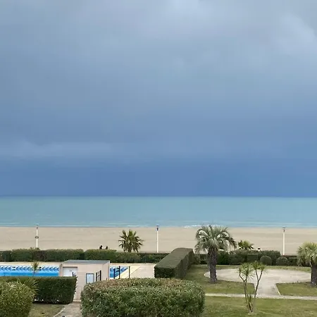 T2 Front De Mer, De Standing Avec Piscine, Proche Thalasso
